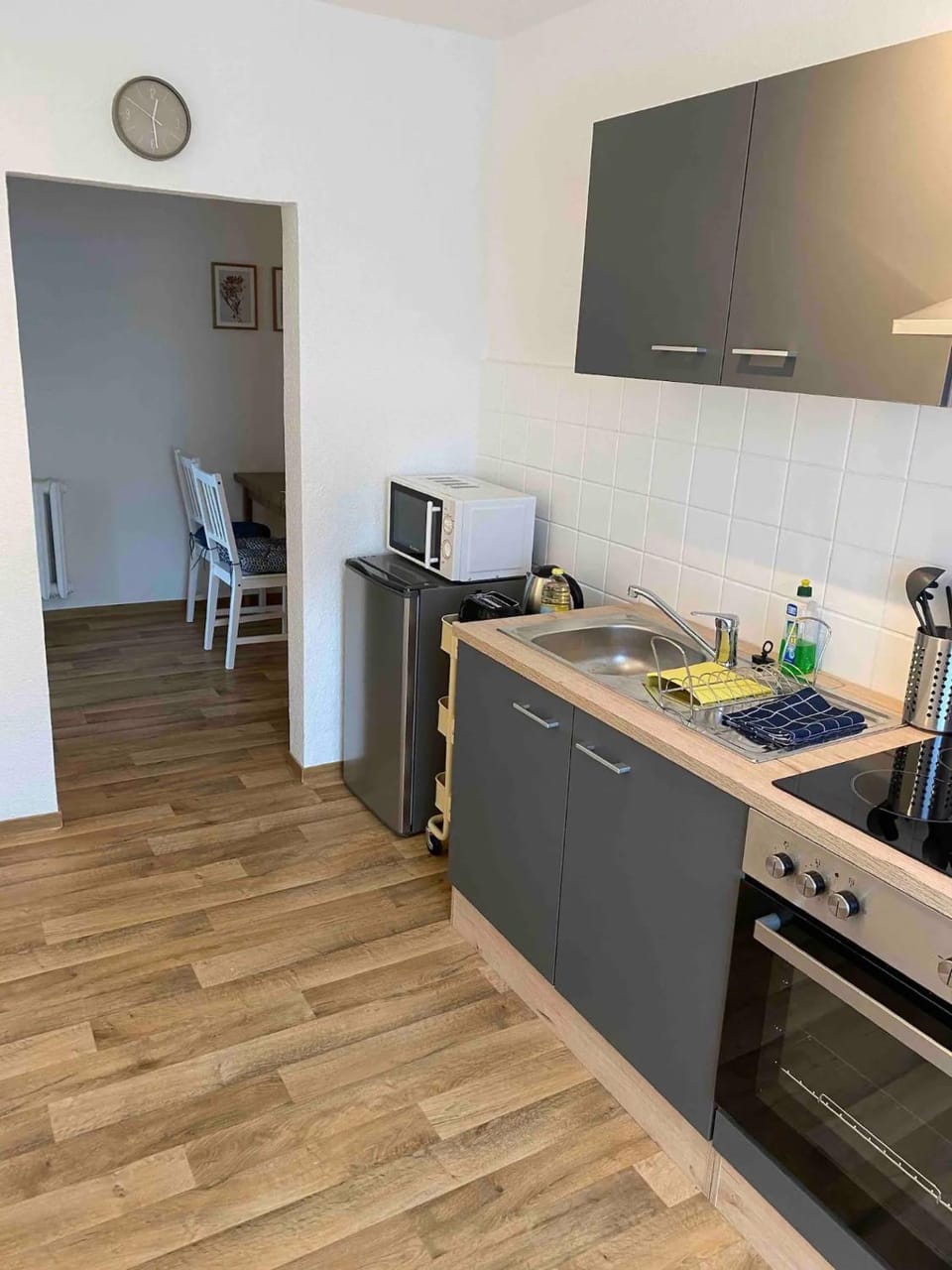 Kitchen or kitchenette, Living room