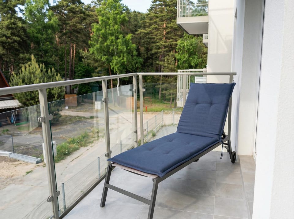 Balcony/Terrace, sunbed