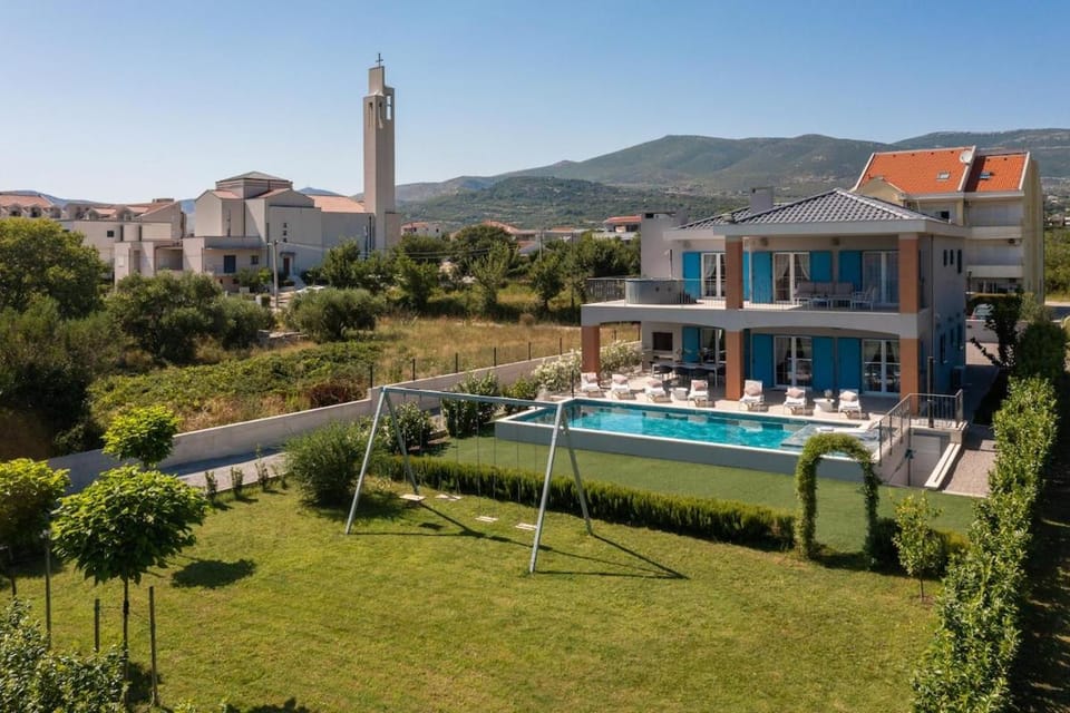 Villa Kanikula - Heated Pool 60m2 - Hot Tubs Villa in Šibenik-Knin County, Croatia