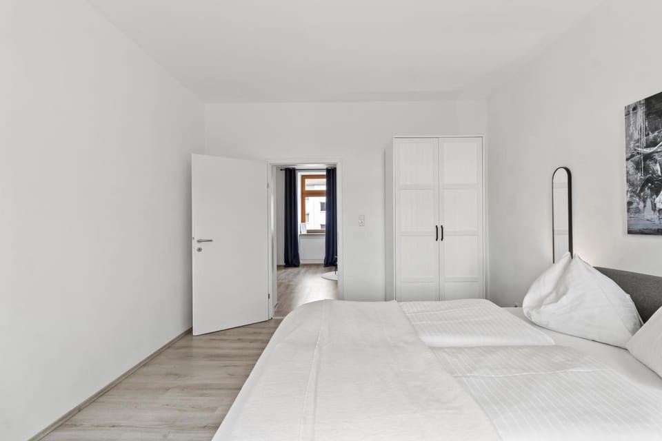 Bed, Photo of the whole room, Bedroom, wardrobe