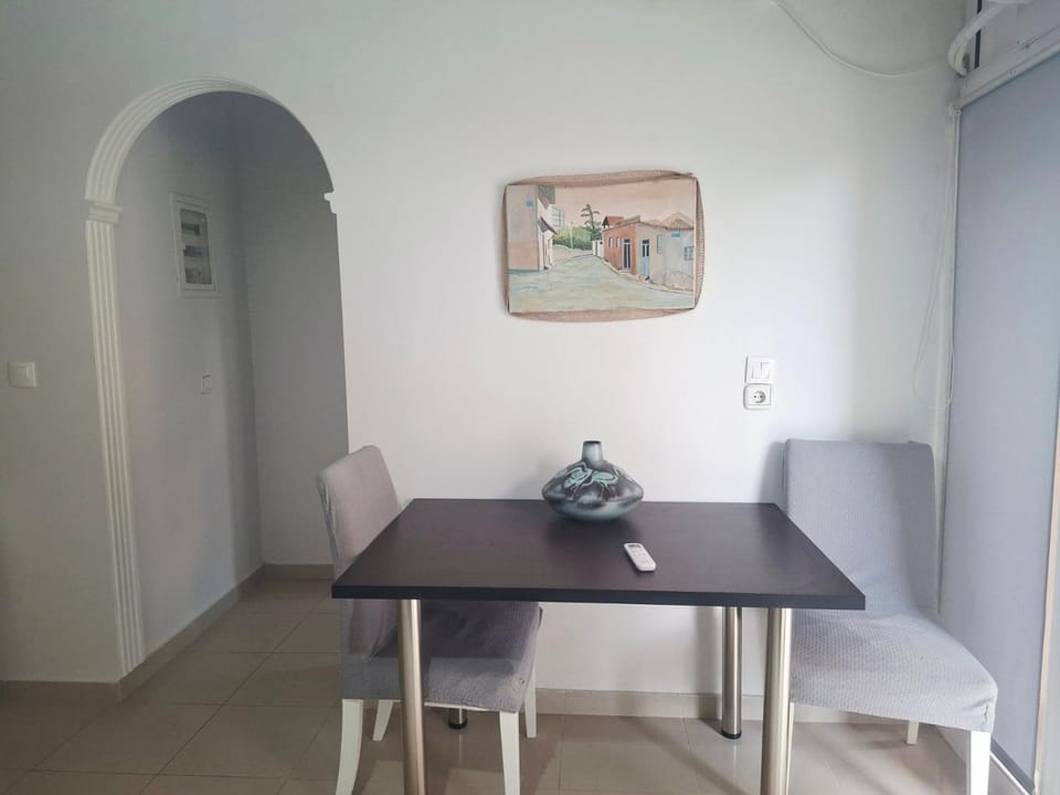 Chrisa's Home Apartment in Islands