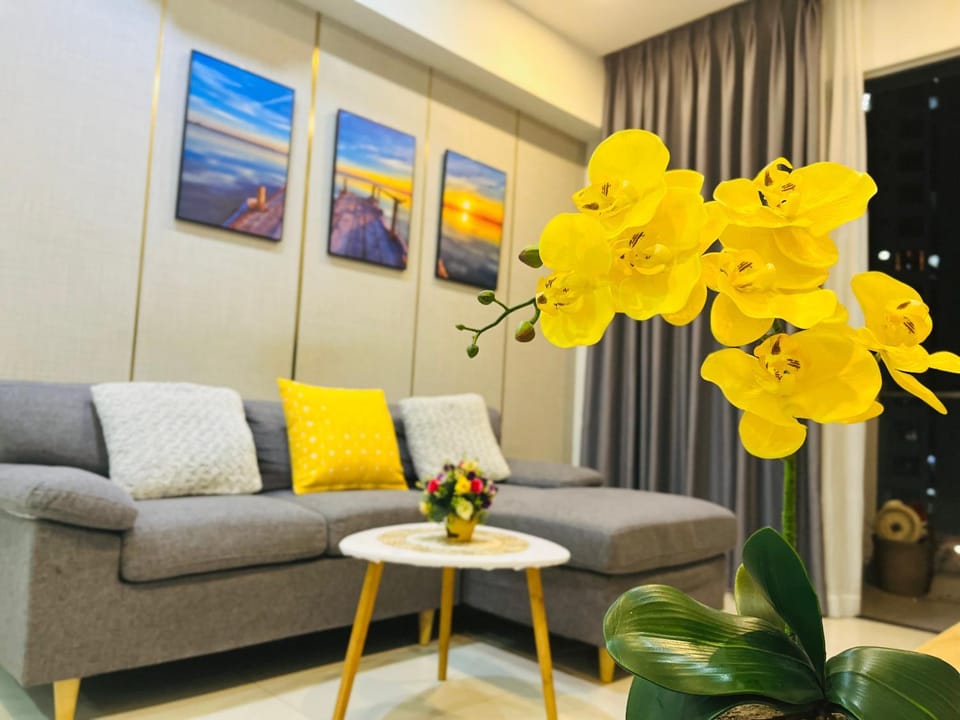 Căn Hộ 2 phòng ngủ Emerald cạnh Siêu Thị AEON mall Tân Phú Apartment in Ho Chi Minh City
