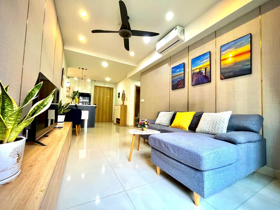 Căn Hộ 2 phòng ngủ Emerald cạnh Siêu Thị AEON mall Tân Phú Apartment in Ho Chi Minh City