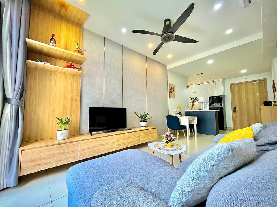 Căn Hộ 2 phòng ngủ Emerald cạnh Siêu Thị AEON mall Tân Phú Apartment in Ho Chi Minh City