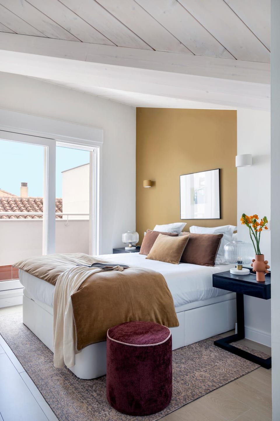 Bed, Bedroom