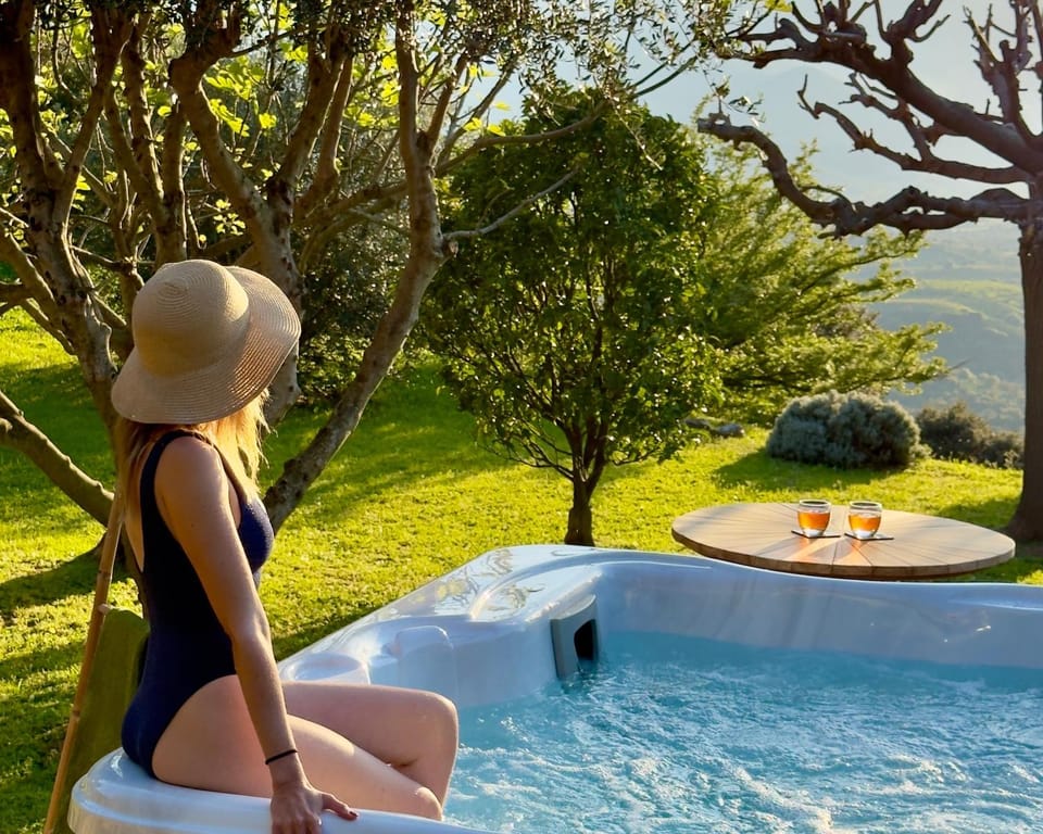 Hot Tub, Spa and wellness centre/facilities
