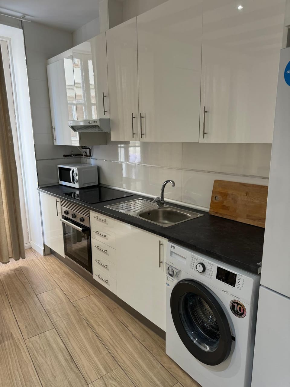 Kitchen or kitchenette, minibar, pet friendly, stove, washing machine