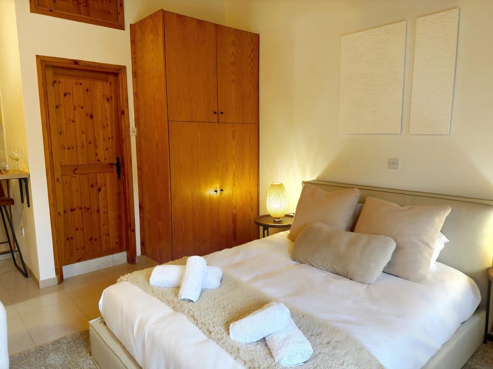 Bed, wardrobe