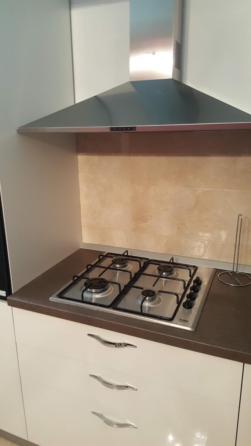 Kitchen or kitchenette, pet friendly, stove