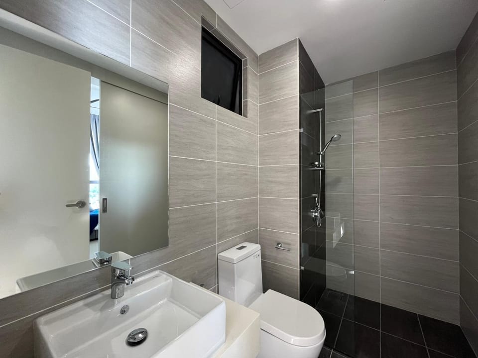 Shower, Bathroom, towels