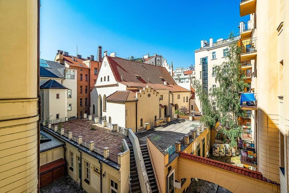 Property building, Day, City view, Street view, Location