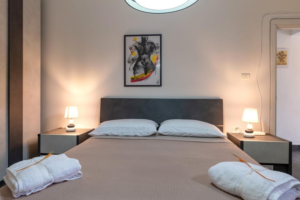 Living room, Bedroom