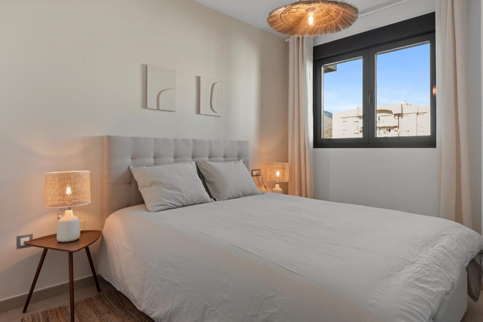 Nohemi - elegant city and beach apartment Apartment in Estepona