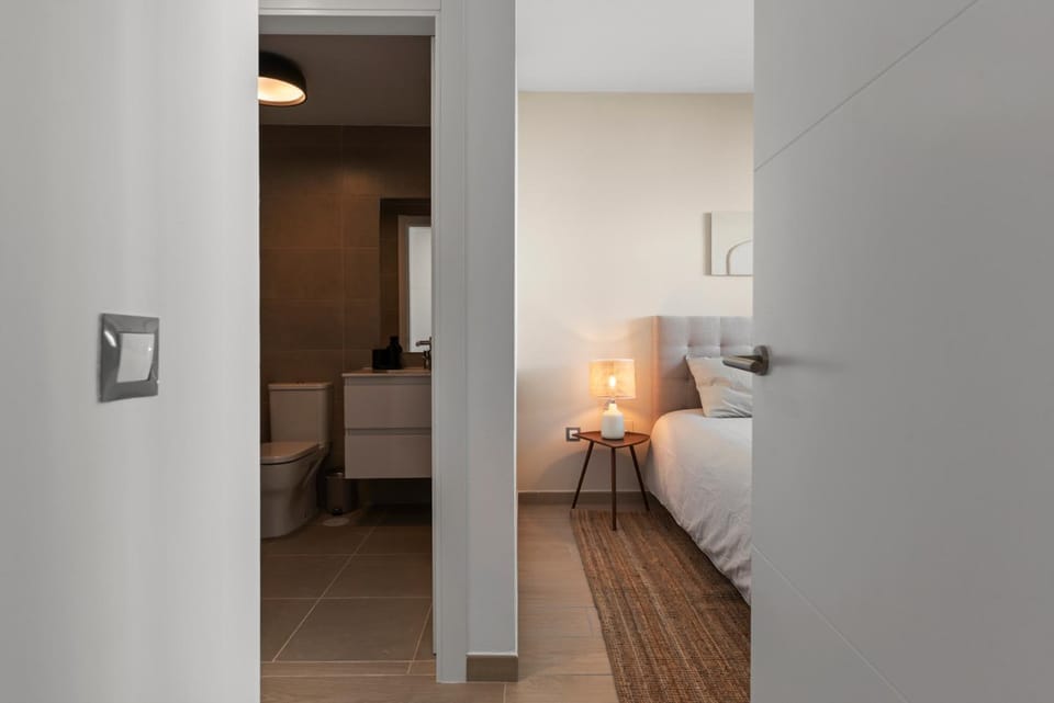 Nohemi - elegant city and beach apartment Apartment in Estepona