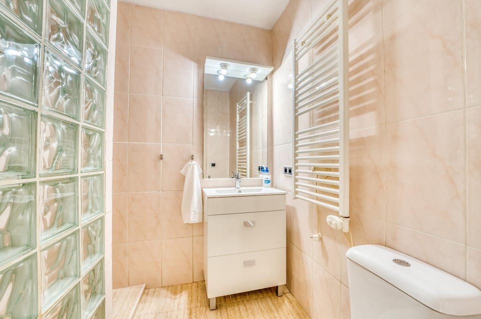 Bathroom, Living room
