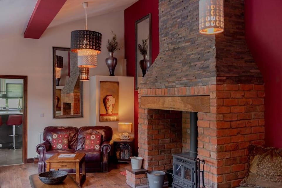 Living room, fireplace