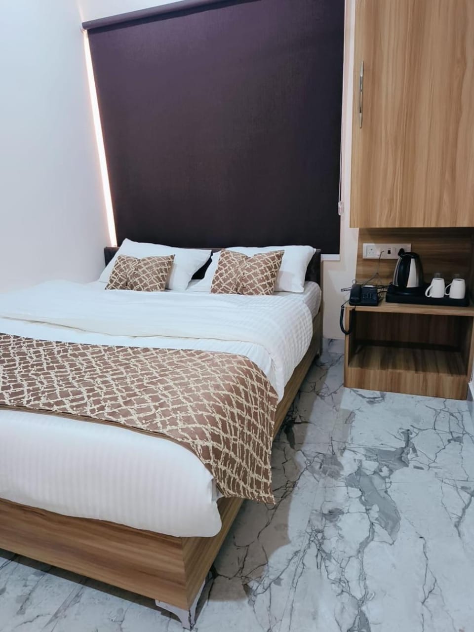 Bed, Photo of the whole room, Bedroom, wardrobe