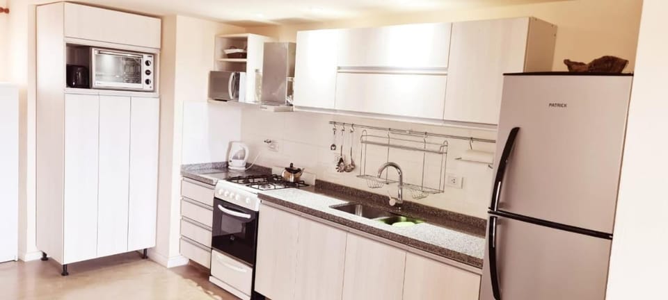 Kitchen or kitchenette, minibar, pet friendly