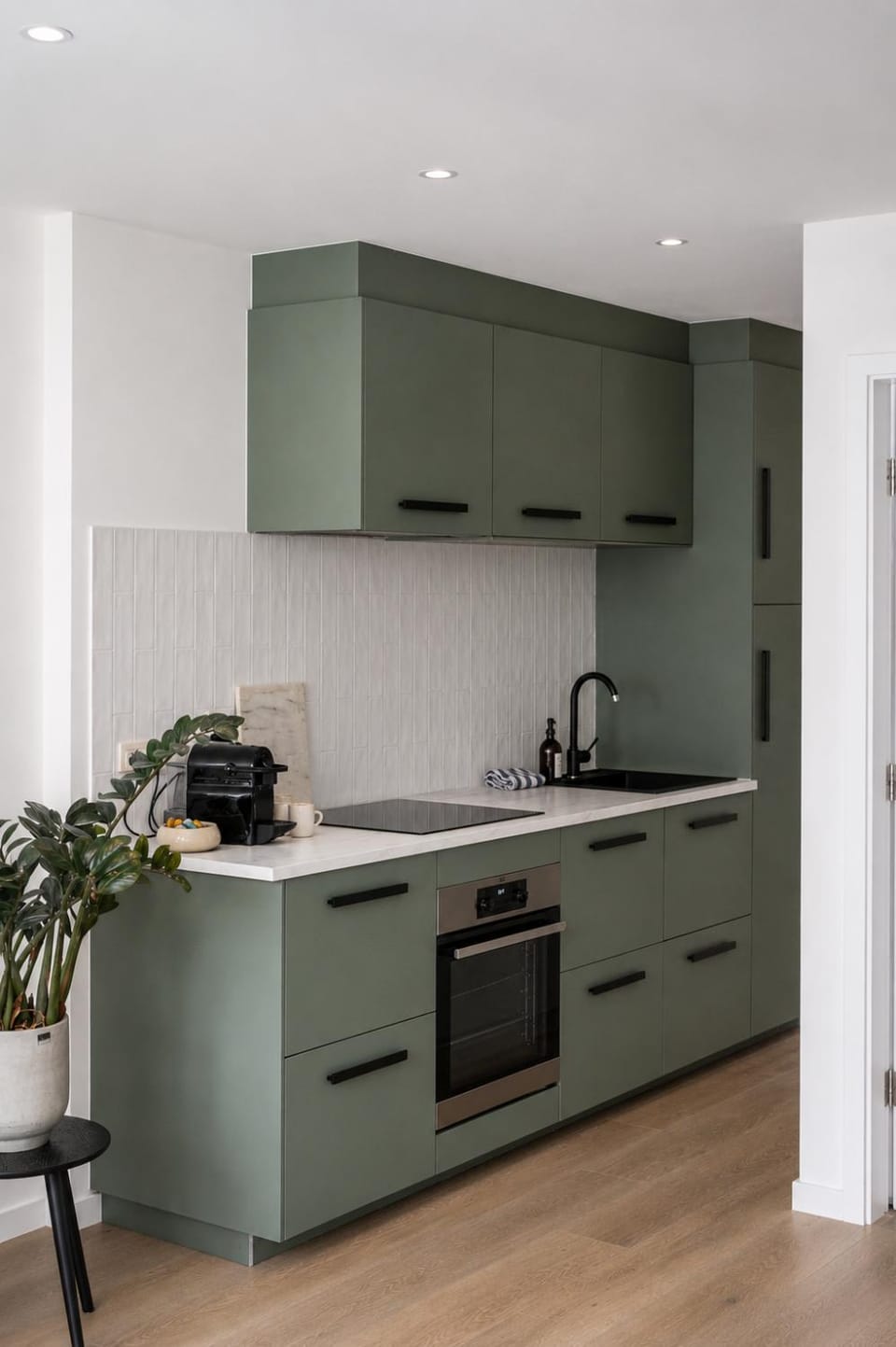 dishwasher, oven, vending machine, kitchen