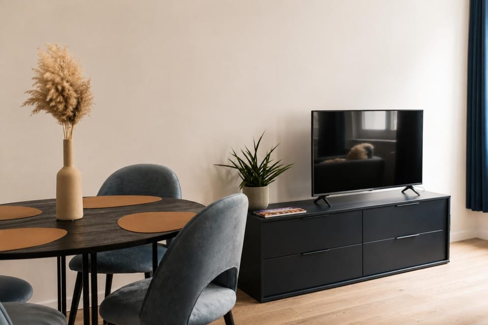 TV and multimedia, Dining area