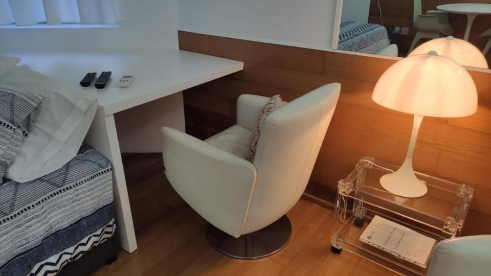 Seating area, Bedroom