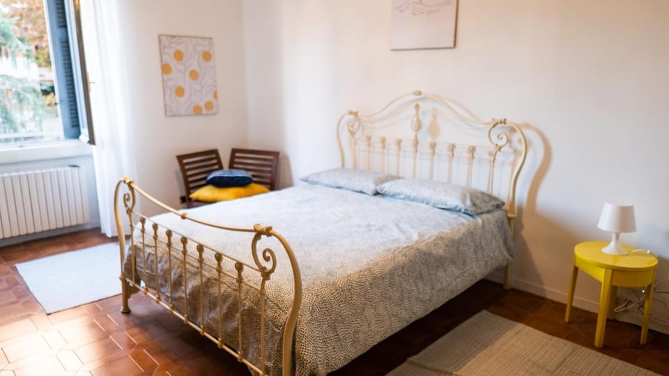 Bed, Photo of the whole room, Bedroom, internet