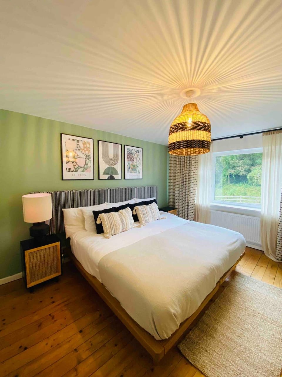 Bed, Bedroom
