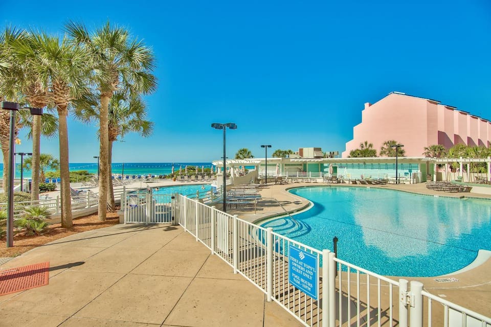 Tides at Tops'l 907 House in Miramar Beach