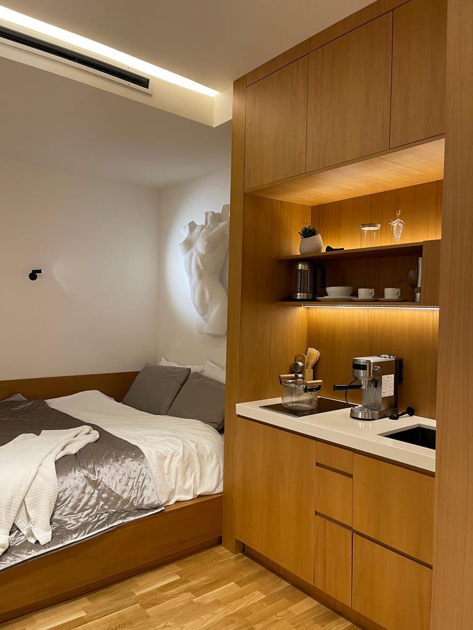 Coffee/tea facilities, Kitchen or kitchenette