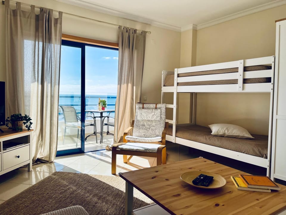 Bed, Balcony/Terrace, Living room, Bedroom, Sea view