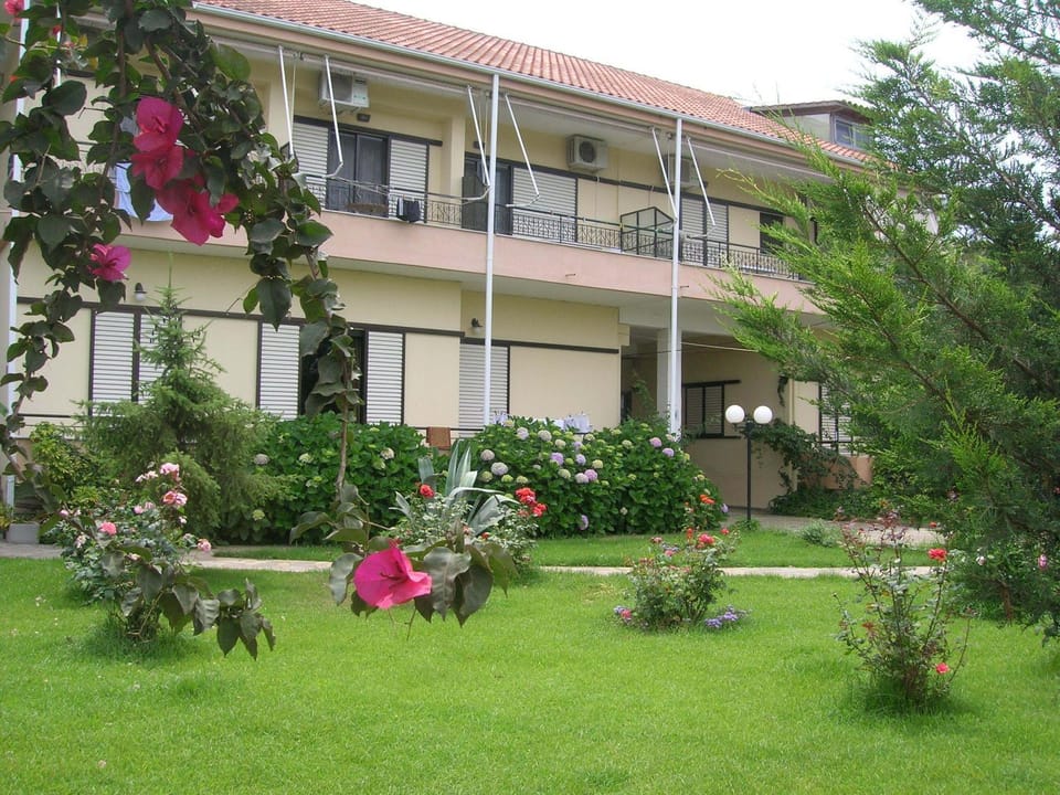 Property building, Day, Natural landscape