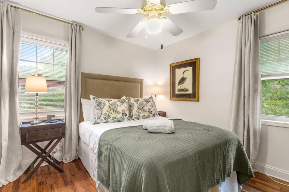 Discover Decatur House in Decatur