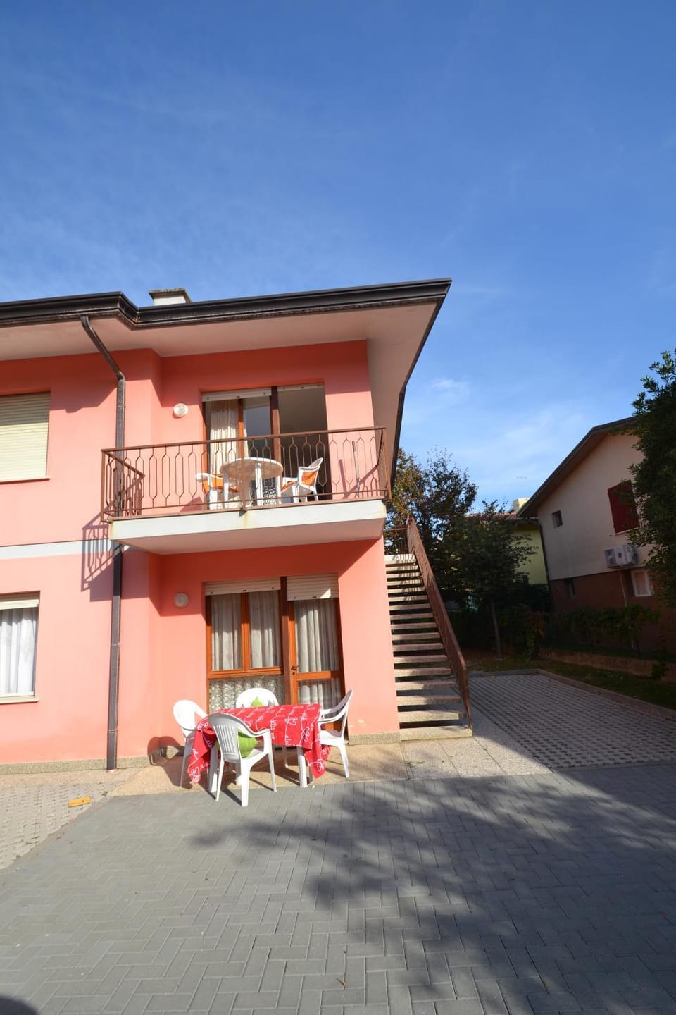 Property building, Facade/entrance