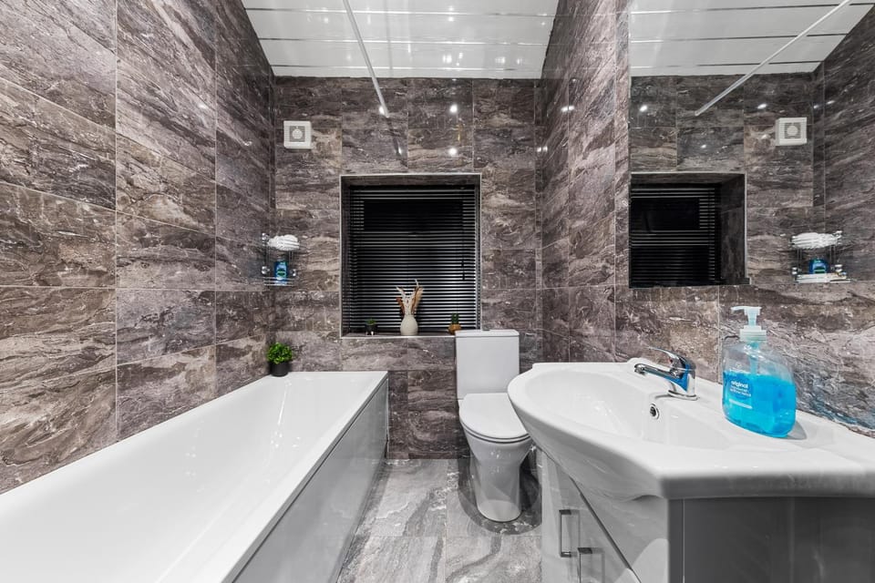 Bathroom, Bath