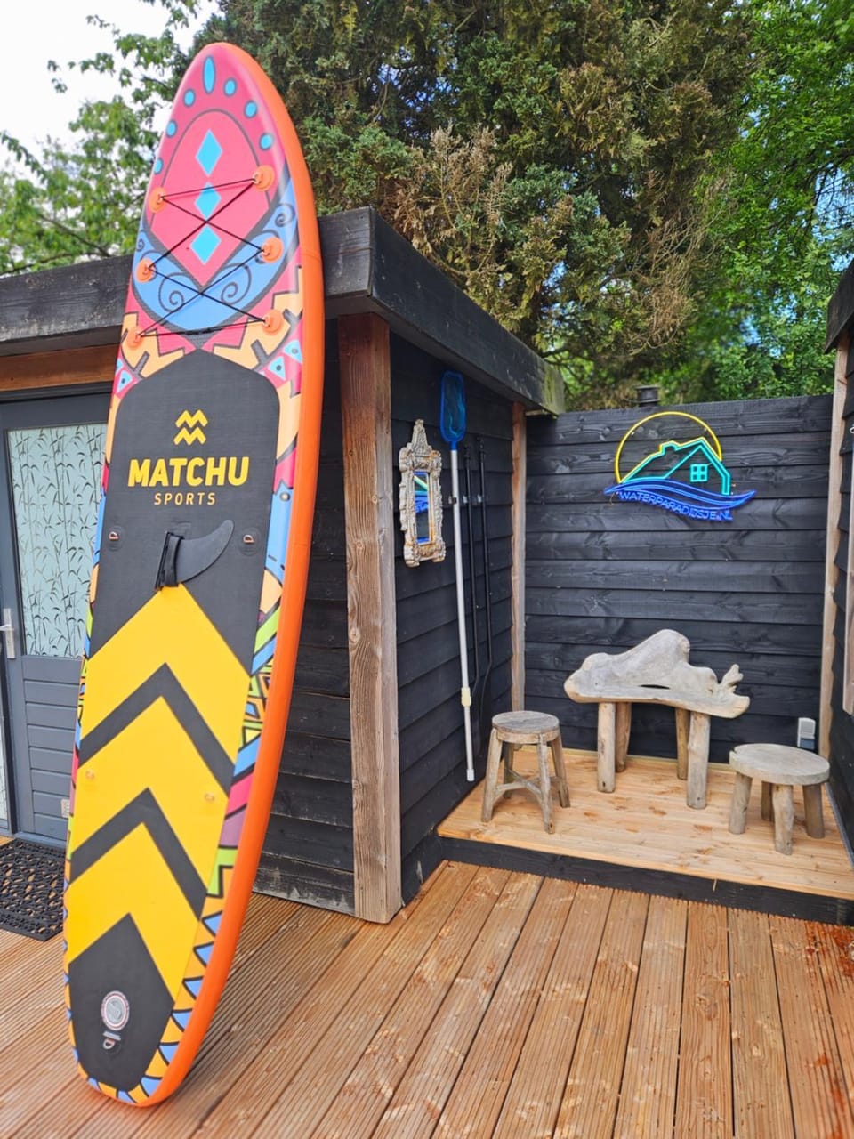 Bohemian included boat supboards and pool 5 minutes by boat from parking to the bohemien Apartment in North Holland (province)