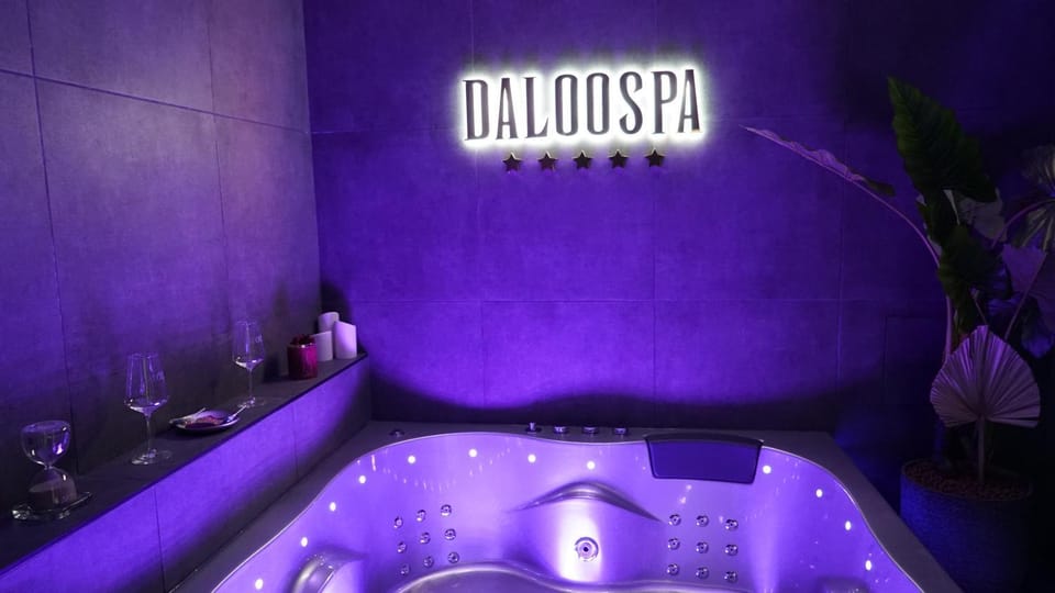 Hot Tub, Spa and wellness centre/facilities, Spa and wellness centre/facilities