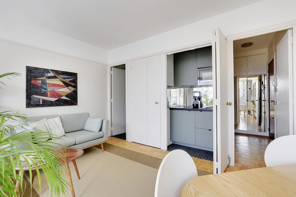 CHAMPS ELYSEES - ARC DE TRIOMPHE Apartment in Paris