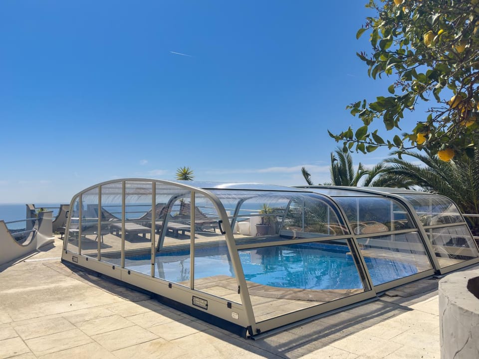 Sea view, Swimming pool