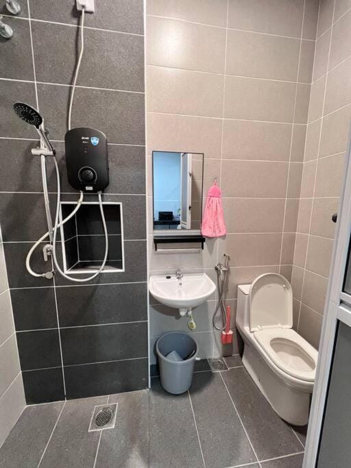 Shower, Toilet, Bathroom, bidet
