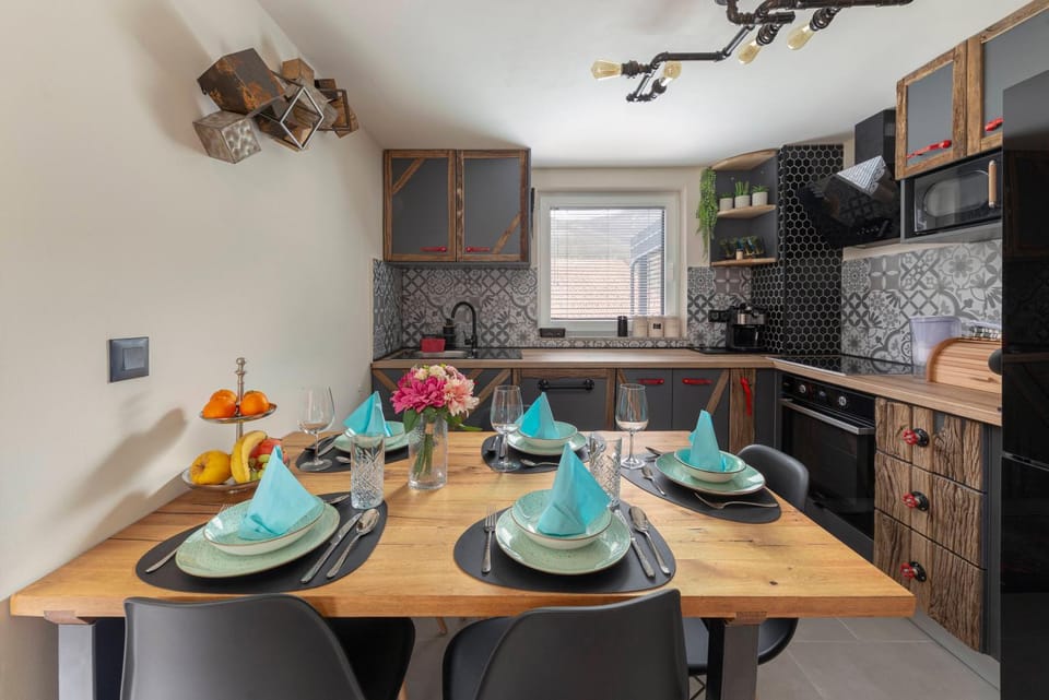Kitchen or kitchenette, Dining area, stove, kitchen