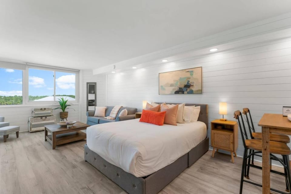 Top of the Gulf 622 - Beach Front Condo Resort House in Panama City Beach