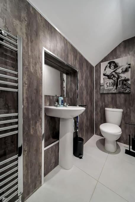 The Eden Loft, Stylish Apartment near Derry & Donegal Apartment in Northern Ireland