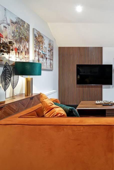 The Eden Loft: A Stylish Retreat Apartment in County Donegal