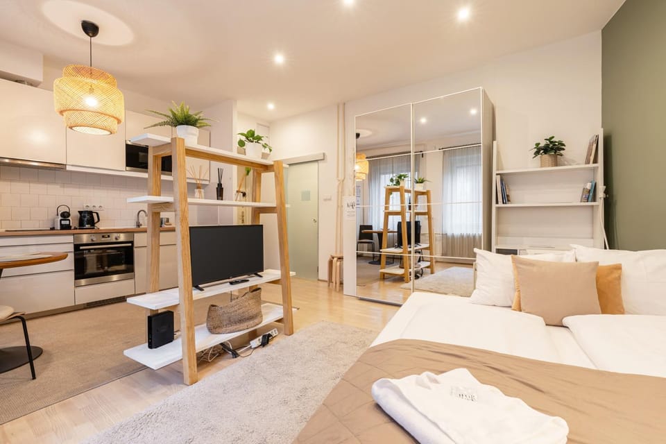 Aurora Acres Studio Apartment in Budapest