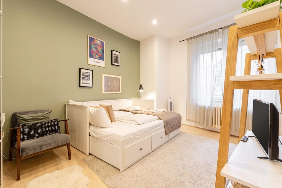 Aurora Acres Studio Apartment in Budapest