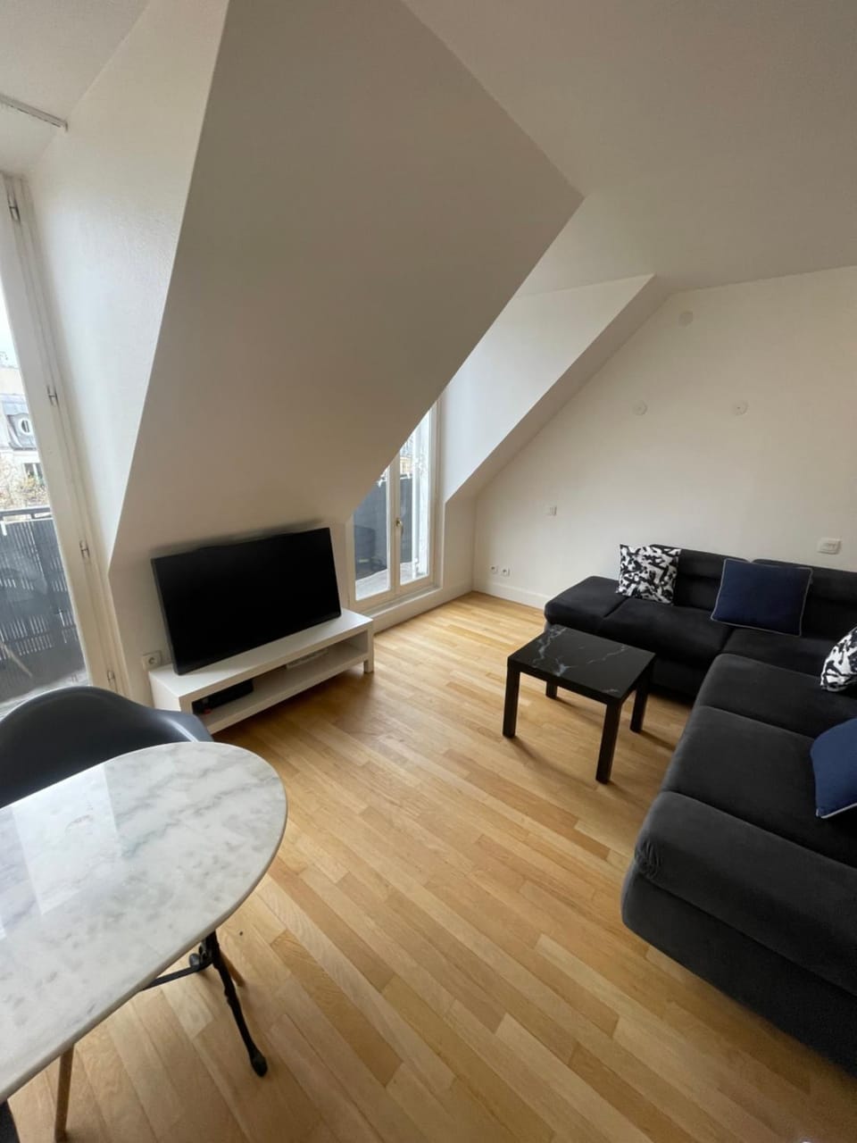 Paris 5e arr Place Saint Michel Apartment in Paris