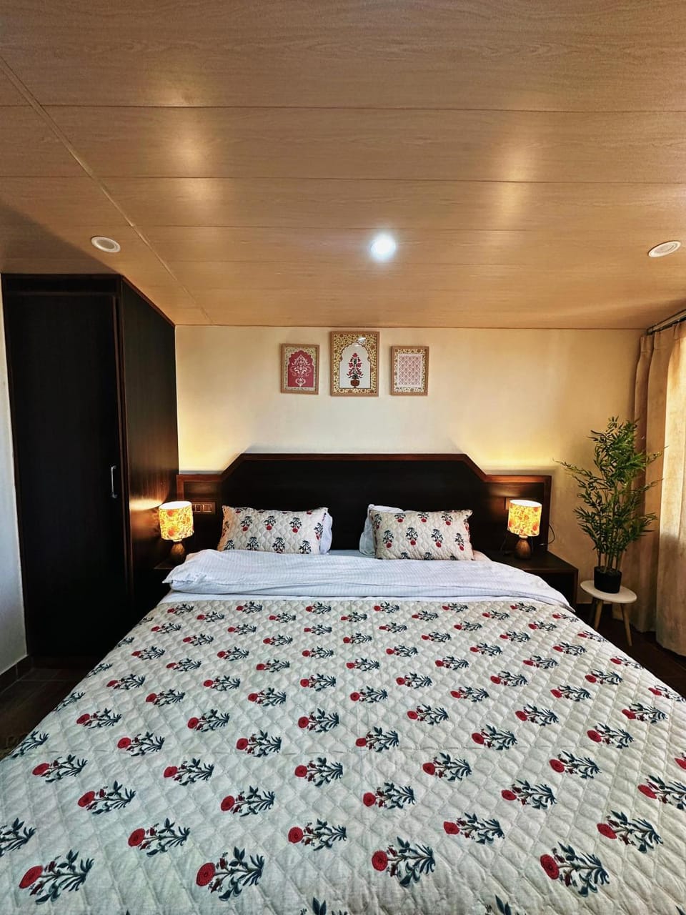 Himalayan Hideaway Bed and Breakfast in Shimla