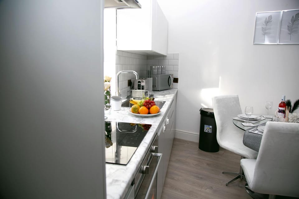 Peace Home Apartment in Watford