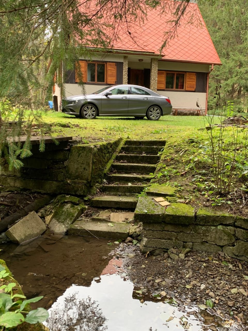 Property building, Spring, Natural landscape, Parking