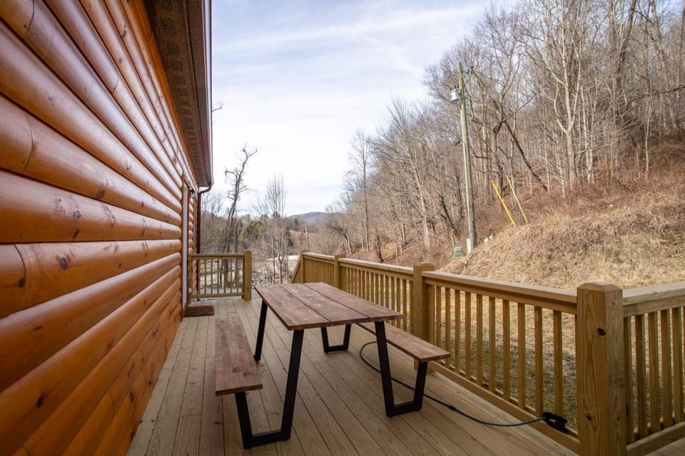 Appalachian Ayre House in Watauga